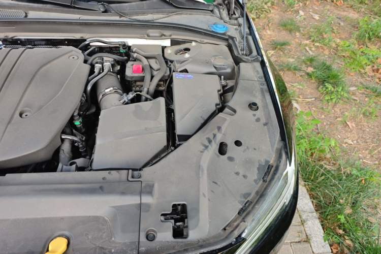 Used Volvo S90 2025 B5 Zhiyi Luxury Edition Engine Bay Left