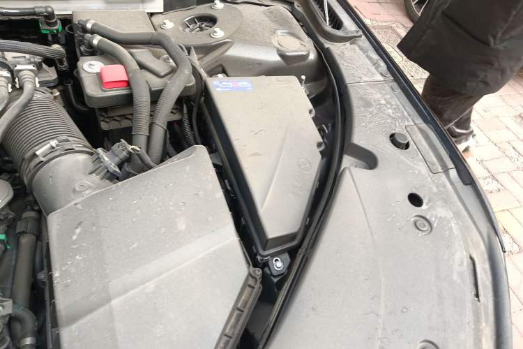Used Volvo S90 2025 B5 Zhiyi Luxury Edition Engine Bay Left