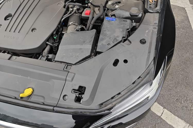 Used Volvo S90 2025 B5 Zhiyuan Luxury Edition Engine Bay Left