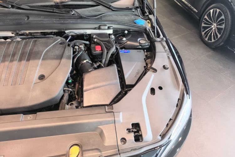 Used Volvo S90 2025 B5 Zhiyi Luxury Edition Engine Bay Left