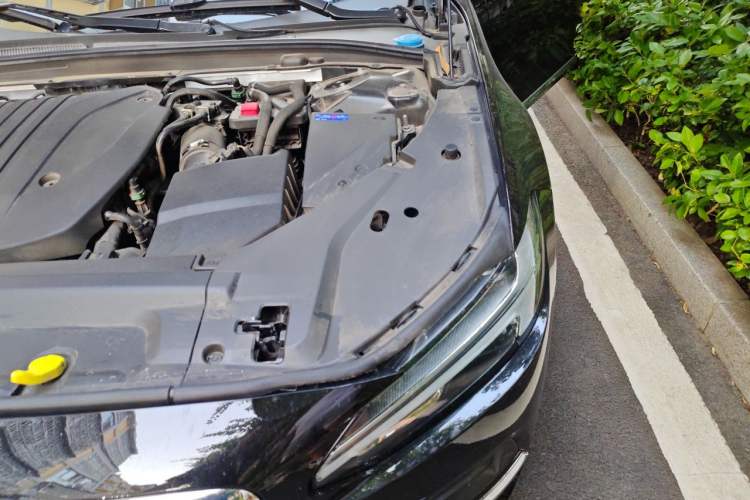 Used Volvo S90 2025 B5 Zhiyuan Luxury Edition Engine Bay Left