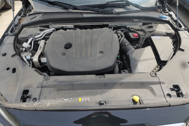 Used Volvo S90 2025 B5 Zhiya Luxury Edition Engine Bay