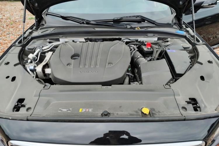 Used Volvo S90 2025 B5 Zhiyuan Luxury Edition Engine Bay