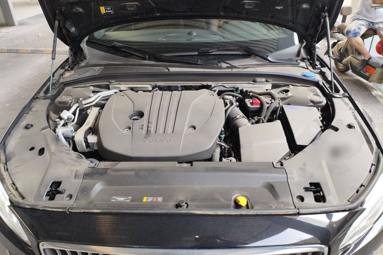 Used Volvo S90 2025 B5 Zhiya Luxury Edition Engine Bay