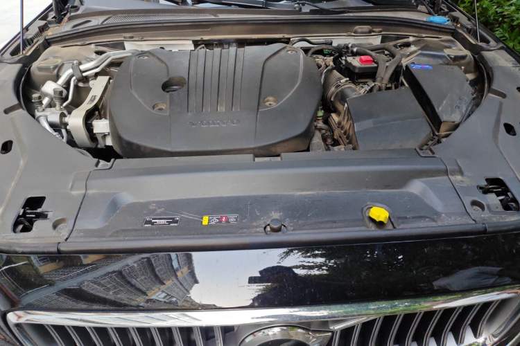 Used Volvo S90 2025 B5 Zhiyuan Luxury Edition Engine Bay