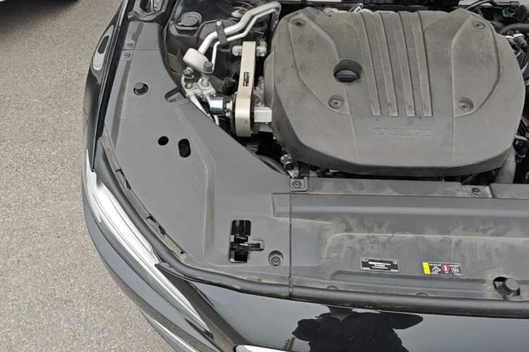 Used Volvo S90 2025 B5 Zhiyuan Luxury Edition Engine Bay Right