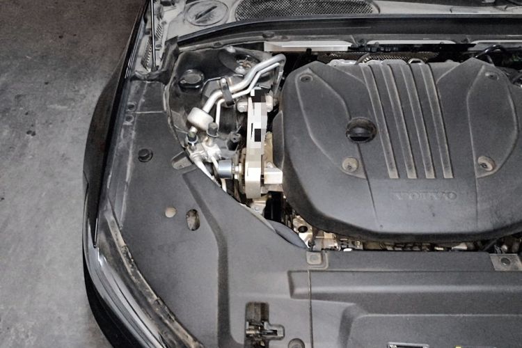 Used Volvo S90 2025 B5 Zhiyuan Luxury Edition Engine Bay Right
