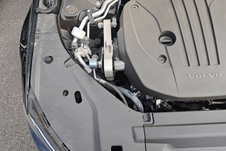 Used Volvo S90 2025 B5 Zhiyuan Luxury Edition Engine Bay Right