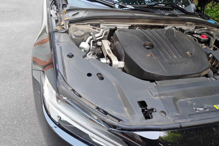 Used Volvo S90 2025 B5 Zhiyuan Luxury Edition Engine Bay Right
