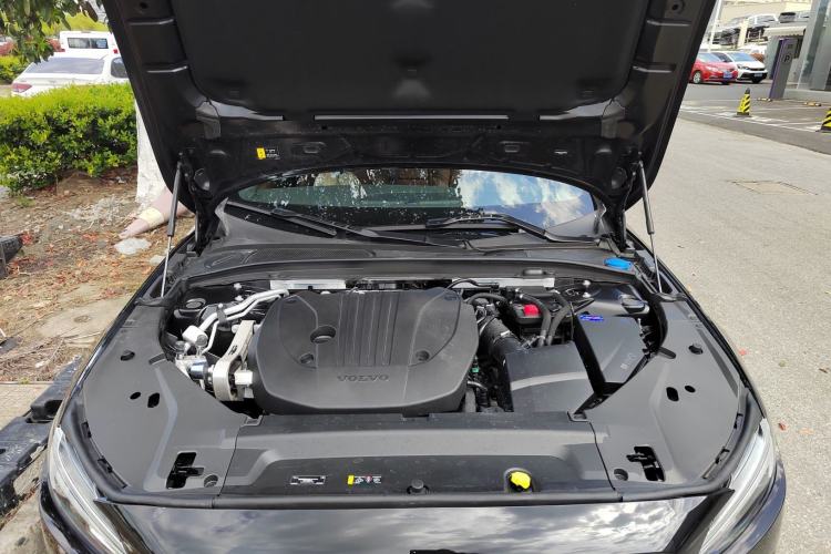 Used Volvo S90 2025 B5 Zhiyuan Luxury Edition Engine Bay
