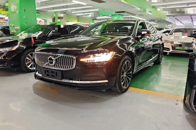 Volvo S90 2025 B5 Zhiyi Luxury Edition
