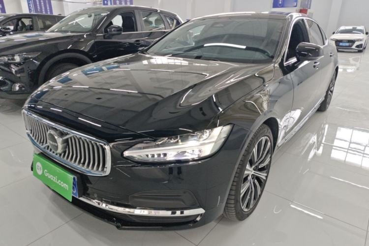 Volvo S90 2025 B5 Zhiyuan Luxury Edition