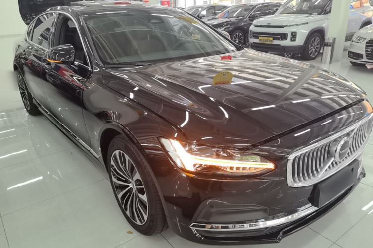 Used Volvo S90 2025 B5 Zhiyi Luxury Edition Exterior 1