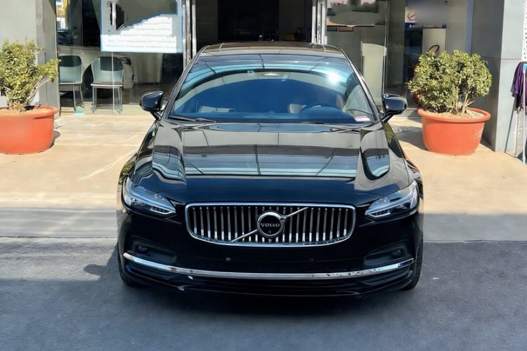 Used Volvo S90 2025 B5 Zhiya Luxury Edition Exterior 1
