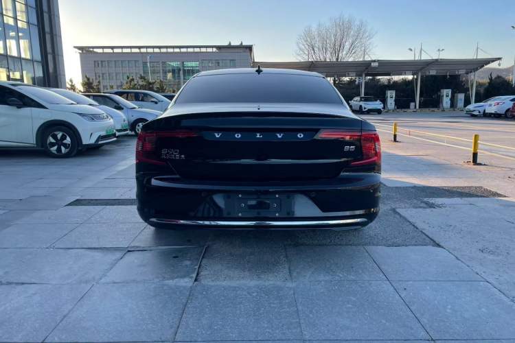 Used Volvo S90 2025 B5 Zhiyuan Luxury Edition Exterior 11