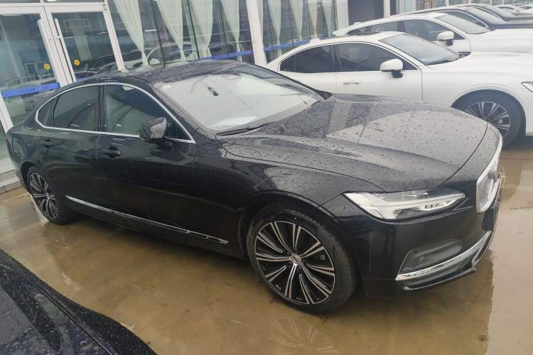 Used Volvo S90 2025 B5 Zhiya Luxury Edition Exterior 2