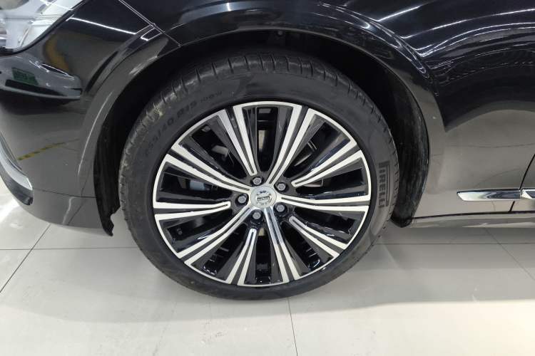 Used Volvo S90 2025 B5 Zhiyuan Luxury Edition Exterior 2