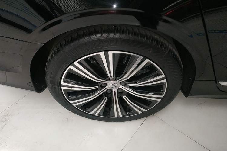 Used Volvo S90 2025 B5 Zhiyuan Luxury Edition Exterior 2