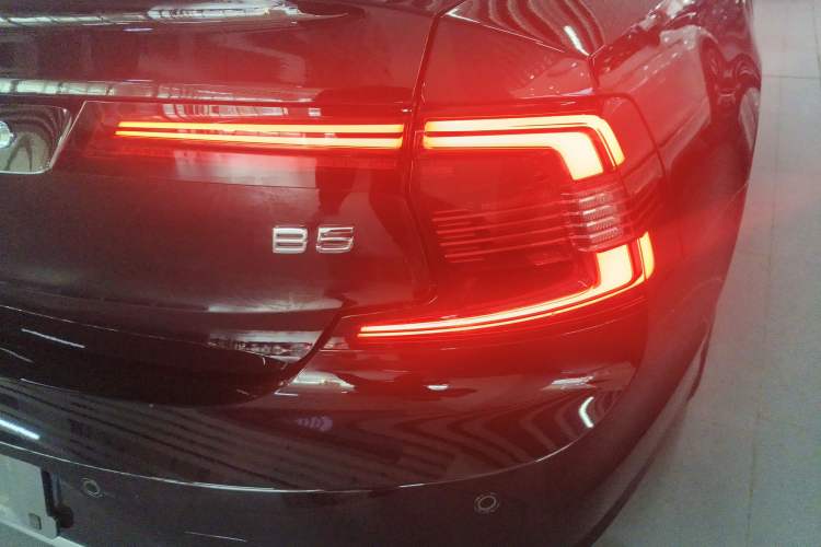 Used Volvo S90 2025 B5 Zhiyi Luxury Edition Exterior 2