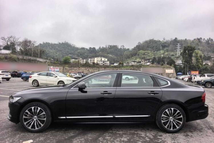 Used Volvo S90 2025 B5 Zhiyi Luxury Edition Exterior 2