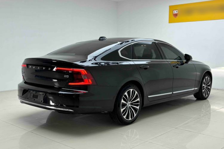 Used Volvo S90 2025 B5 Zhiyi Luxury Edition Exterior 2