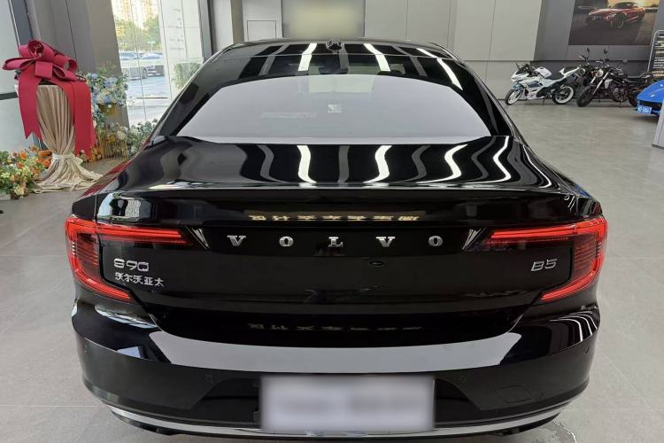 Used Volvo S90 2025 B5 Zhiya Luxury Edition Exterior 2