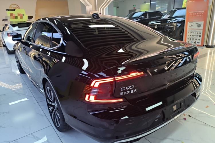 Used Volvo S90 2025 B5 Zhiya Luxury Edition Exterior 2