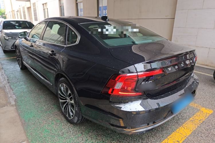 Used Volvo S90 2025 B5 Zhiyi Luxury Edition Exterior 2