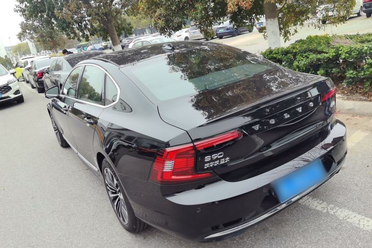 Used Volvo S90 2025 B5 Zhiyi Luxury Edition Exterior 2