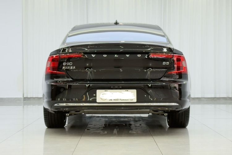 Used Volvo S90 2025 B5 Zhiyuan Luxury Edition Exterior 3