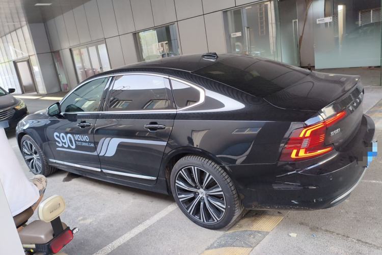 Used Volvo S90 2025 B5 Zhiya Luxury Edition Exterior 3