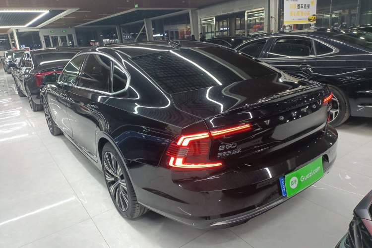 Used Volvo S90 2025 B5 Zhiya Luxury Edition Exterior 3