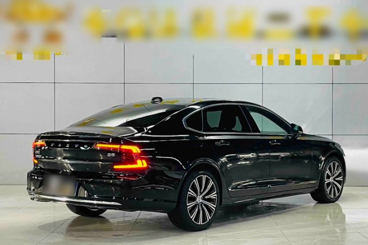 Used Volvo S90 2025 B5 Zhiyuan Luxury Edition Exterior 4