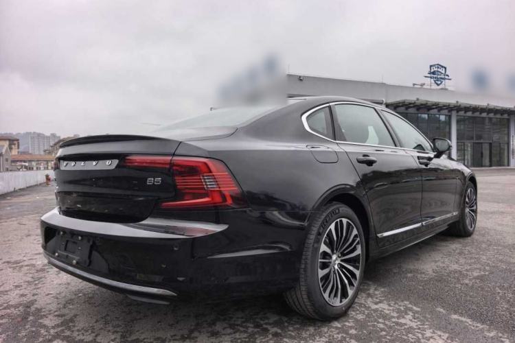 Used Volvo S90 2025 B5 Zhiyi Luxury Edition Exterior 4