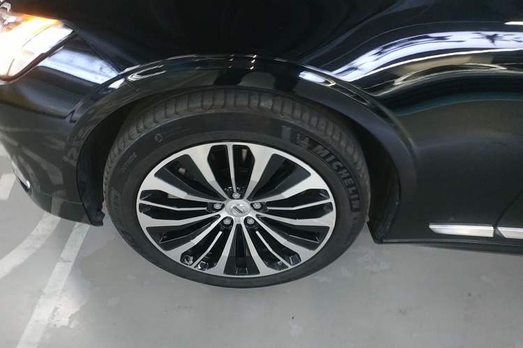 Used Volvo S90 2025 B5 Zhiyi Luxury Edition Exterior 4