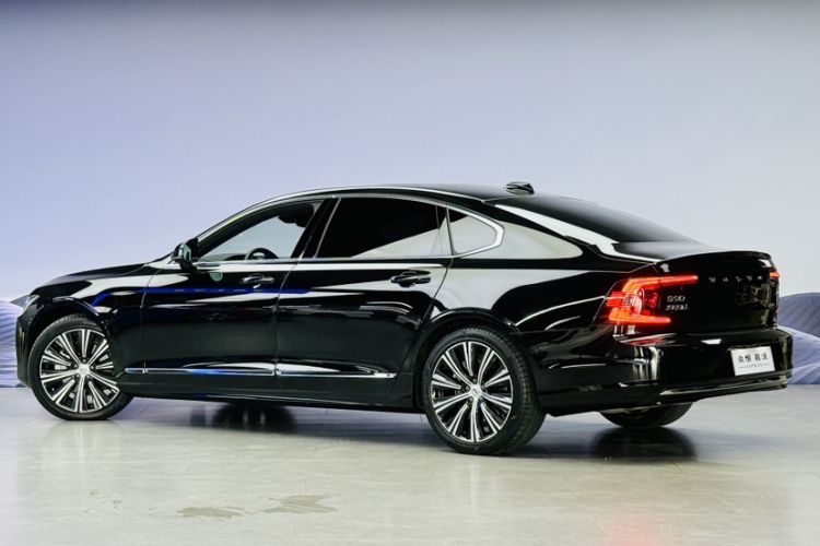 Used Volvo S90 2025 B5 Zhiya Luxury Edition Exterior 4