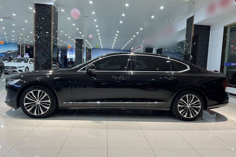 Used Volvo S90 2025 B5 Zhiyi Luxury Edition Exterior 4