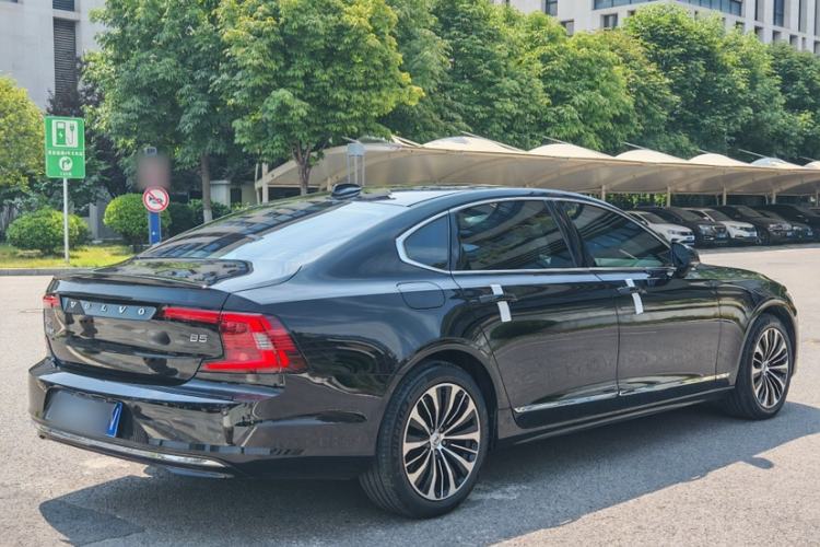 Used Volvo S90 2025 B5 Zhiyi Luxury Edition Exterior 4