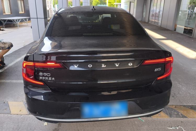 Used Volvo S90 2025 B5 Zhiya Luxury Edition Exterior 4