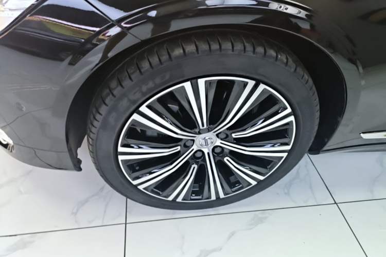 Used Volvo S90 2025 B5 Zhiya Luxury Edition Exterior 4