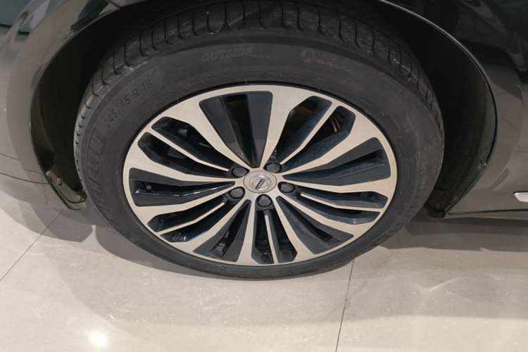 Used Volvo S90 2025 B5 Zhiyi Luxury Edition Exterior 4