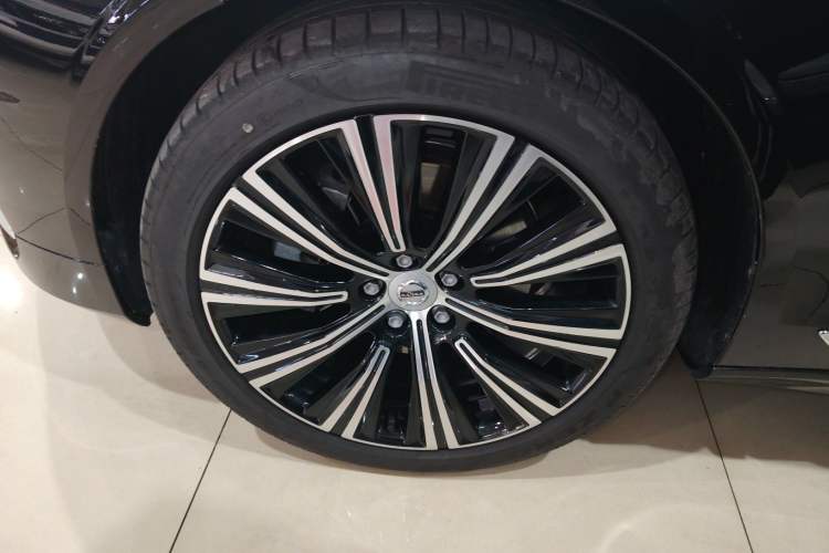 Used Volvo S90 2025 B5 Zhiyuan Luxury Edition Exterior 4