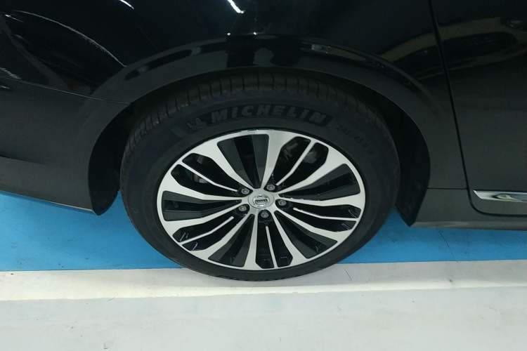 Used Volvo S90 2025 B5 Zhiyi Luxury Edition Exterior 5