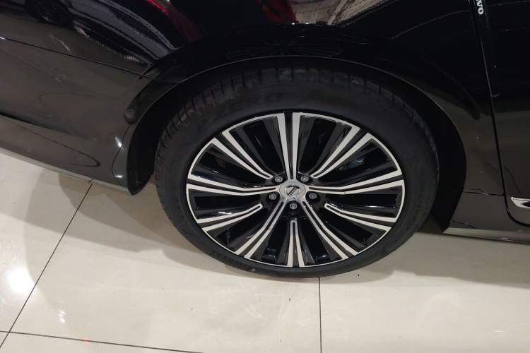 Used Volvo S90 2025 B5 Zhiyuan Luxury Edition Exterior 5