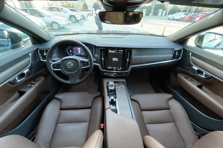 Used Volvo S90 2025 B5 Zhiyuan Luxury Edition Exterior 6