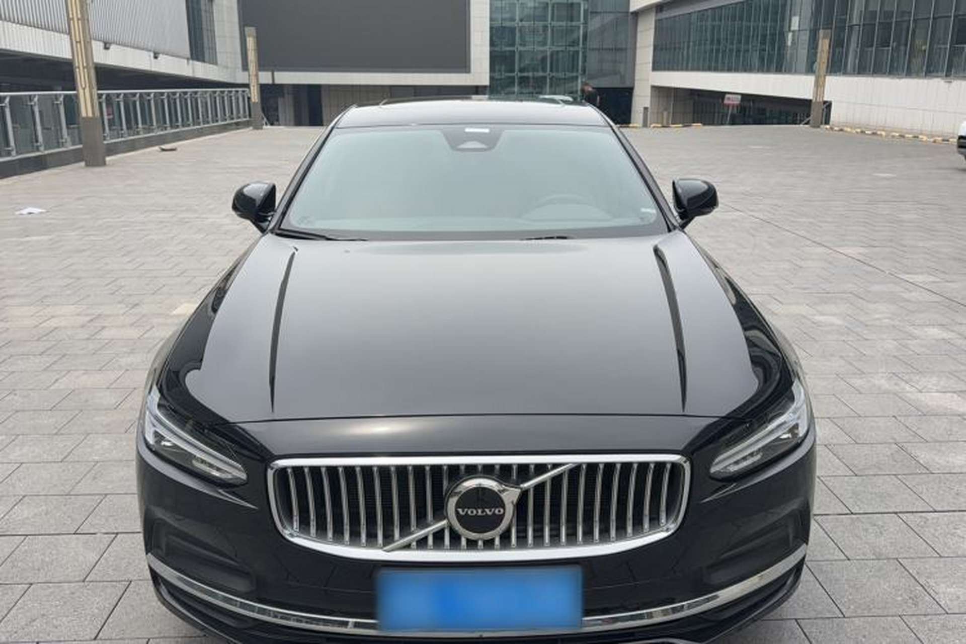 Used Volvo S90 2025 B5 Zhiyi Luxury Edition Front