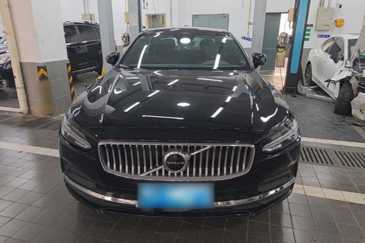 Used Volvo S90 2025 B5 Zhiyi Luxury Edition Front