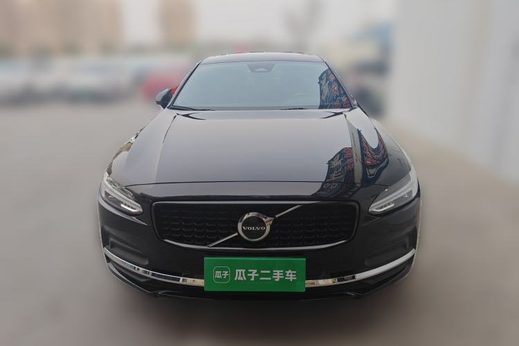 Used Volvo S90 2025 B5 Zhiyuan Luxury Edition Front