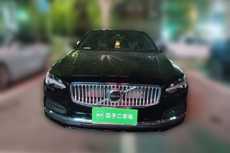 Used Volvo S90 2025 B5 Zhiyuan Luxury Edition Front