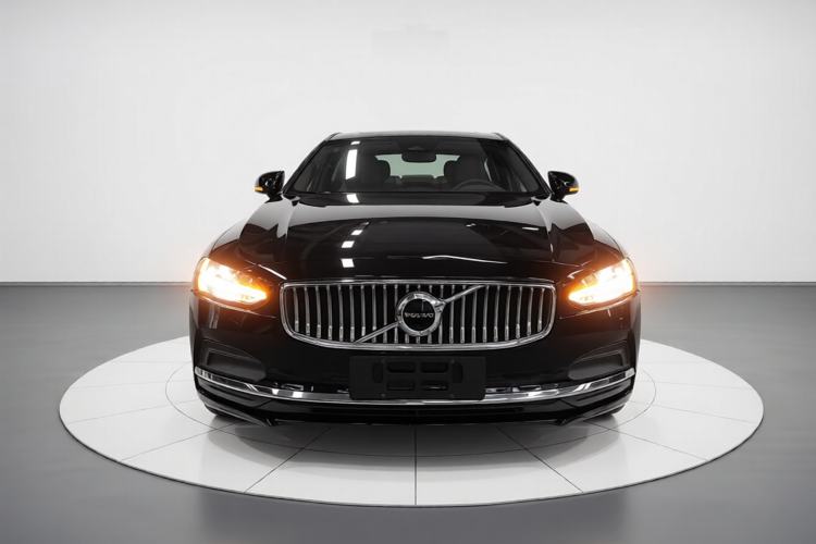 Used Volvo S90 2025 B5 Zhiyi Luxury Edition Front
